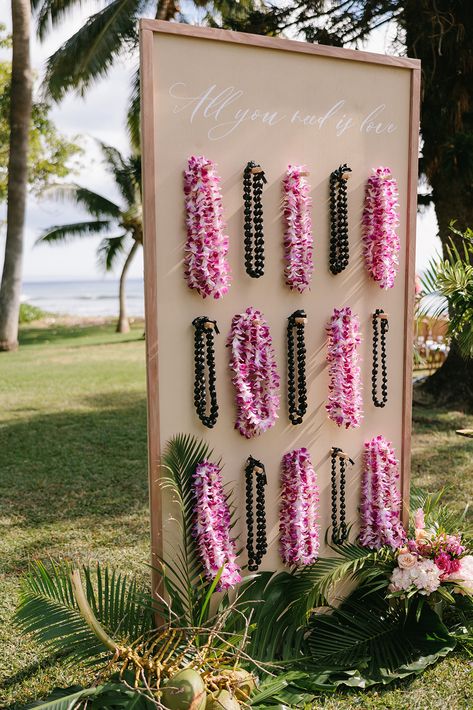 Hawaii Laua Party, Leis For Wedding, Orchid Lei Wedding, Wedding Leis Hawaiian, Hawaiian Reception Ideas, Beach Wedding Tropical Theme, Hawaiian Inspired Wedding, Elegant Hawaiian Theme Party, Hawaiian Wedding Shower Ideas