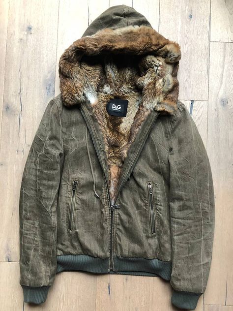 Dolce & Gabbana Dolce & Gabbana Coyote Fur Denim Jacket Mens Fur Jacket, Jean Fur Jacket Outfit, Fur Denim Jacket, Denim Jacket With Fur, Fitted Denim Jacket, Coyote Fur, Fur Jackets, Mode Ootd, Modieuze Outfits