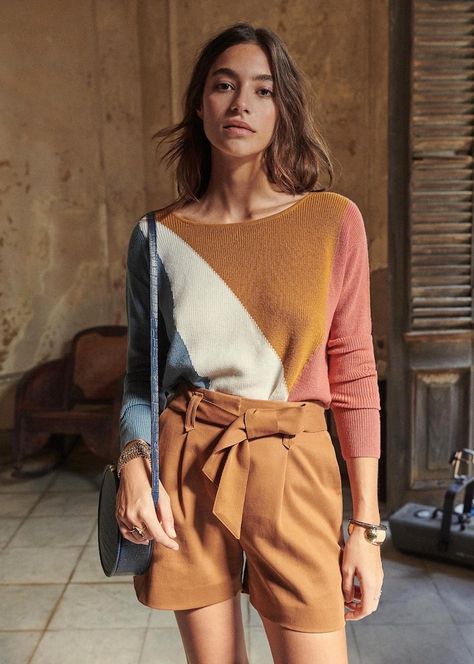 Sezane Mathias Jumper Look Con Short, Style Parisienne, Mode Casual, Cotton Pullover, Mode Inspiration, Knit Jumper, Parisian Style, Style Me, A Woman