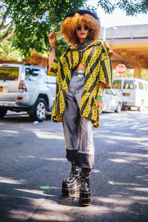 Donut Inspired Outfit, Afro Beats Concert Outfit, Funky Womens Outfits, Afropunk Style, Geek Outfit, Funky Fits, Afropunk Festival, Funky Shapes, Afro Goth