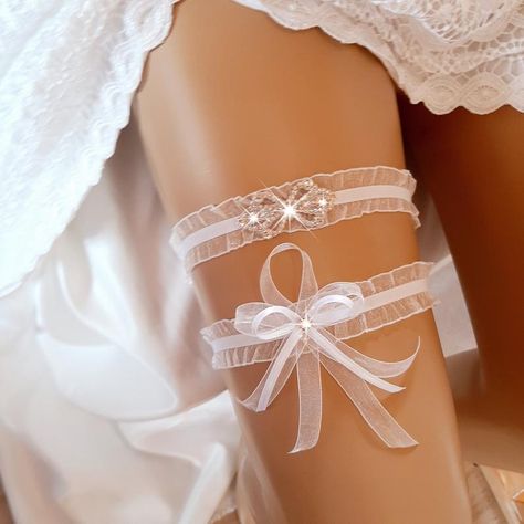 Wedding Garter Diy, Wedding Garder, Teal Weddings, Garter For Wedding, Wedding Garter Toss, Personalized Wedding Garter, White Lace Garter, Lace Wedding Garter Set, Birdcage Veils