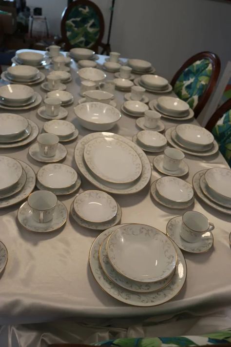 21 Most Valuable Vintage Noritake China Patterns Worth Money Noritake China Patterns Vintage, Noritake China Patterns, Antique Dishes Collectible, Vintage China Patterns, Vintage Dishes Antiques, Vintage Dinnerware Set, Fine China Patterns, Fine China Set, Vintage Glassware Antiques