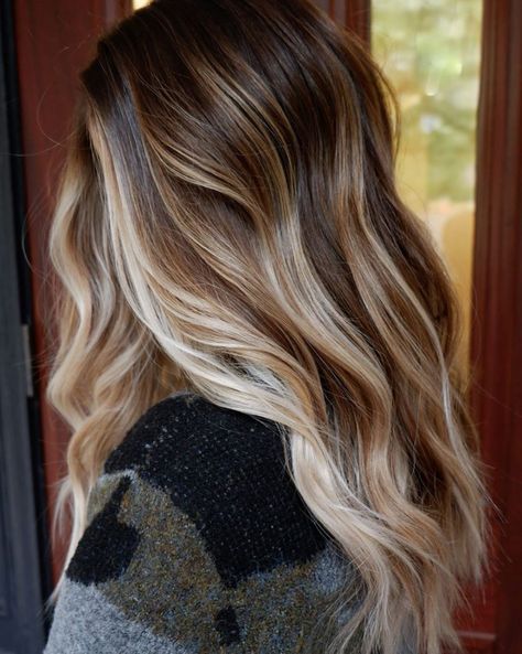 Caramel Brown Hair with White Blonde Highlights White Blonde Highlights, Caramel Brown Hair, Balayage Hair Color Ideas, Balayage Hair Color, Balayage Color, Brown Hair With Blonde Highlights, Blonde Hair With Highlights, White Blonde, Brown Blonde Hair