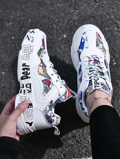 Multicolor Sporty Collar   Colorblock Chunky Sneakers Embellished   Women Shoes Women Chunky Sneakers, Graffiti Graphic, Women Sports Shoes, Fresh Shoes, Shoe Inspo, Women Sports, Swag Shoes, Decorated Shoes, Gym Shoes