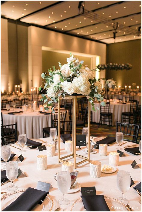 White Wedding Reception Decor, Black And White Wedding Reception, Classic Black And White Wedding, White Wedding Reception, White Weddings Reception, Black And White Wedding Theme, Elegant Centerpiece, Classic Wedding Decorations, White Wedding Theme