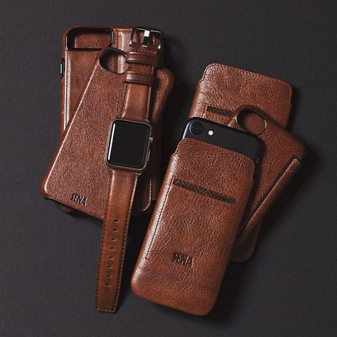 Sena Cases в Instagram: «Can't get enough of cognac leather? Check out our perfect holiday pairs #holidaygifts #coloroftheday #iphone7plus #applewatch…» Iphone Leather, Leather Wallet Pattern, Leather Apple Watch Band, Leather Apple Watch, Xs Case, Iphone Leather Case, Apple Watch Bands Leather, Leather Watch Strap, Leather Projects