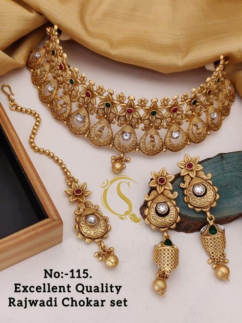 Dulhan Set Jewelry, Rajputana Jewellery, Dulhan Set, Gold Jwellary, Indian Gold Necklace Designs, Jewellery Choker, Choker Design, Dreamscape Architecture, Wedding Jewellery Designs