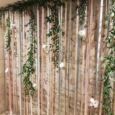 Wedding Ribbon Backdrop, Hanging Bottles, Launch Event Ideas, Engagement Party Decorations Diy, Ribbon Backdrop, Head Table Backdrop, Greenery Backdrop, Hanging Greenery, Backdrop For Wedding