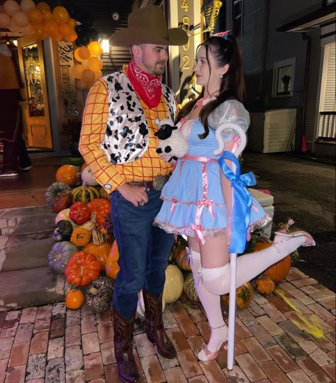 Bopeep Woody Costume, Cute Couple Halloween Costumes Aesthetic, Woody Bo Peep And Sheep Costume, Disney Costume Ideas For Couples, Bo Peep And Woody Costume Couple, Bow Peep And Woody Costume, Woody And No Peep Costume, Cute Couple Costumes Disney, Toy Story Couples Costumes