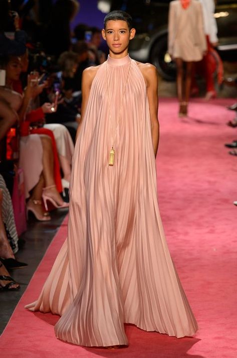 Pleated Gown, Brandon Maxwell, Runway Trends, Fashion Week Spring, Fashion Set, Fashion Advice, New York Fashion Week, New York Fashion, Fashion Collection