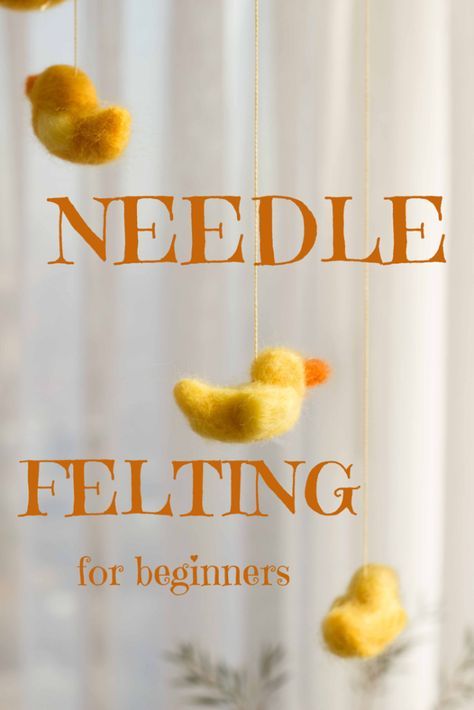 needle felting for beginners Felting For Beginners, Easy Felt Crafts, Felting Crafts, Felting Techniques, Hantverk Diy, Needle Felting Tutorial, Needle Felting Diy, Felt Crafts Patterns, Felting Ideas