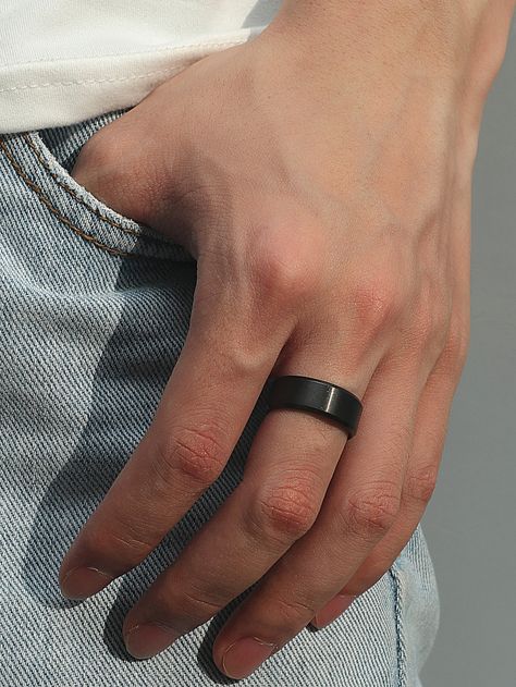 Black Fashionable Collar  Stainless Steel   Embellished   Men's Fashion Jewelry Men Wearing Rings, Guy Jewelry, Masculine Jewelry, Mens Black Ring, Cool Rings For Men, How To Wear Rings, Mens Rings Fashion, Minimalist Accessories, Mens Fashion Jewelry