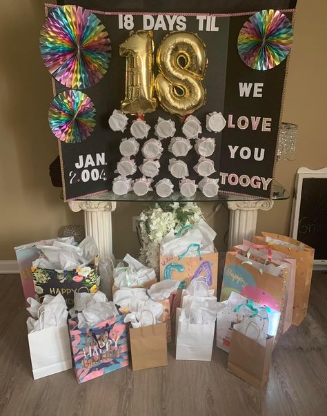 One Gift A Day Ideas For Birthday, Gift Countdown Ideas Birthday, 10 Days Of Birthday Gifts, Birthday Countdown Surprise Ideas, Birthday Present Countdown, Gift A Day Birthday, 18th Birthday Craft Ideas, 13 Days Of Birthday Gifts, Gift Everyday Until Birthday