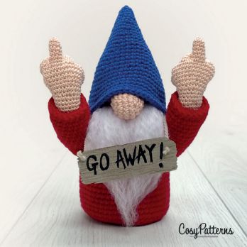 Crochet Gnomes, Gnome Crochet Pattern, Magic Ring Crochet, Funny Gnomes, Gnome Gift, Yarn Thread, Gnome Patterns, Single Crochet Stitch, Crochet Round