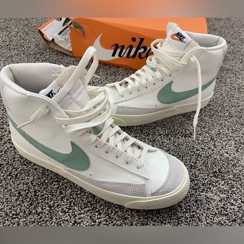 Nike Blazer Mid ‘77 Premium Sneakers Color Is Sail/Enamel Green-Coconut Milk Comes With Optional Light Pink Laces New In Box. Box Has Been Damaged But Shoes Are New And No Flaws Mens 9.5 Womens 11 Check Out My Other Listings To Bundle And Save Feel Free To Contact Me With Any Questions Or For More Photos. Green Blazers Nike, Prom Sneakers, Green Nike Shoes, Olive Green Nike, Nike Blazers Outfit, Teal Nikes, Green Coconut, Nike Blazers, Blazers Shoes