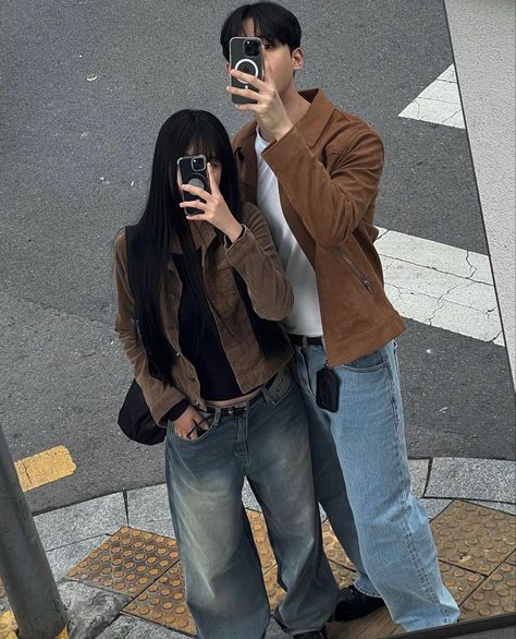 Foto Kelahiran, Couple Fits, Couples Vibe, Ulzzang Couple, Matching Couple Outfits, Matching Couple, Korean Couple, Cute Couple Selfies, Couple Outfits