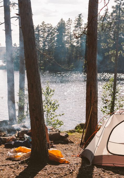 Camping near the water Boundary Waters, Camping Aesthetic, Granola Girl, Camping Life, Camping And Hiking, Go Camping, Tent Camping, In The Woods, Camping Trips