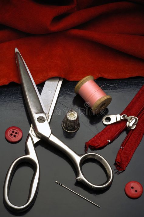 Sewing Aesthetic, Sewing Photography, Spool Of Thread, Tailor Scissors, Good Morning Greeting Cards, Creative Fashion Photography, Fabric Photography, Formal Wear Women, Photographie Portrait Inspiration