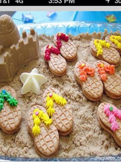 Beach snacks! Flipflop cookies on brown sugar sand with a brown sugar sand castle.  So cute! Beachy Food, Beach Buffet, Beach Wedding Shower, Houseboat Ideas, Flip Flop Cookie, Sunshine Food, Beach Snacks, Beach Bridal Showers, Beach Meals