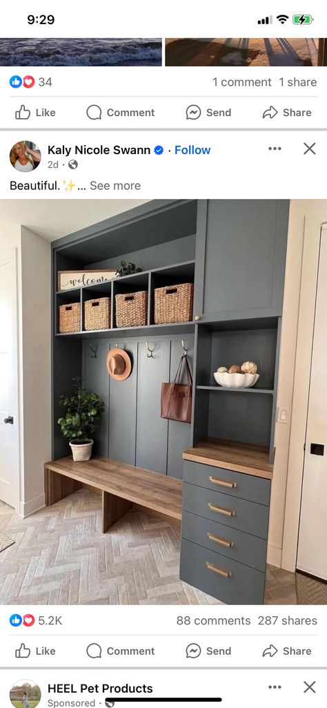 Modern Farmhouse Mudroom, Brick Bedroom, Wallpaper For Living Room, Mudroom Organization, Laundry Room Closet, Latest Interior Design Trends, Green Kitchen Cabinets, Mudroom Design, Bench Ideas