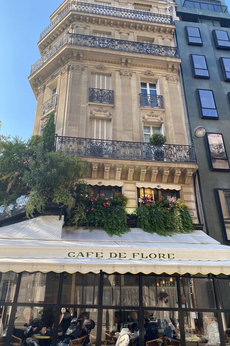 Bakery Apartment Exterior, France Apartment Exterior, Cafe Building Exterior, Cafe With Apartment Above Exterior, French Cafe Exterior Design, City Cafe Exterior, Fancy Apartment Exterior, Nyc Cafe Exterior, Cafe And Apartment Exterior