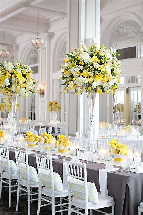 Tall Arrangements, Atlanta Wedding Venues, Majlis Perkahwinan, Sweet 16 Decorations, Quinceanera Ideas, Quinceanera Party, Planning Inspiration, Luxury Wedding Planner, Yellow Wedding