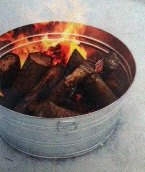 Inexpensive Alternative to Buying a Fire Pit Cheap Fire Pit, Diy Fire Pit Ideas, Adventure Decor, Galvanized Tub, Portable Fire Pits, Patio Fire Pit, Fire Pit Designs, Diy Fire Pit, Backyard Fire