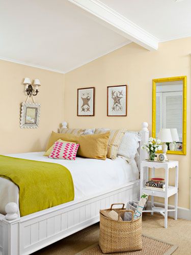 Low natural light is no problem when walls wear a perpetual peachy glow. Small Room Paint, Warm Bedroom Colors, Small Bedroom Colours, Cozy Bedroom Colors, Cozy Small Bedrooms, Warm Paint Colors, Brighter Bedroom, Warm Bedroom, Yellow Interior