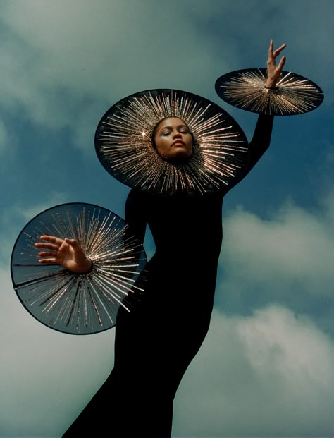 Schiaparelli Dress, Jack Davison, Fashion Template, Classic Halloween Costumes, Denis Villeneuve, Alfred Stieglitz, W Magazine, Foto Inspiration, Mellow Yellow