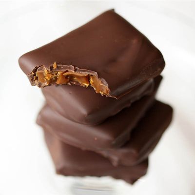 Chocolate-Covered Coffee ToffeeDelish Chocolate Covered Toffee Recipe, Coffee Toffee, Toffee Recipe, Cooking Channel, Homemade Candies, Allergy Free, Chocolate Coffee, Chocolate Bars, Candy Recipes