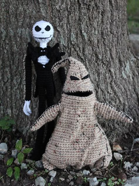 Jack Skellington Doll FREE Crochet Pattern How To Crochet Jack Skellington, Crochet Jack Skellington Pattern Free, Jack Skellington Crochet Pattern Free, Spooky Crochet Patterns Free, Crochet Jack Skellington, Jack Skellington Crochet, Spooky Crochet, Scarecrow Ideas, Crocheted Stuff