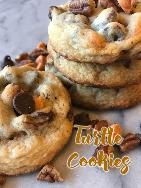 Carmel Turtle Cookies, Turtle Cookie Recipes, Caramel Turtle Cookies, Carmel Turtles Pecan Cookies, Turtle Chocolate Chip Cookies, Pecan Turtle Delight Cookies, Pecan Turtle Cookies, Large Cookie Recipes, Turtle Cookies Recipe Caramel Pecan