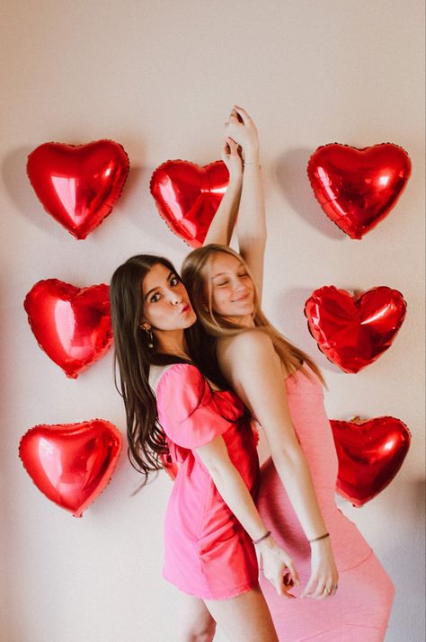 Bestfriend Valentines Photos, Heart Balloon Wall Photoshoot, Cute Valentine’s Day Photoshoot, Sisters Valentines Photoshoot, Galantines Day Photoshoot, Valentine S Day Photoshoot, Galentines Photoshoot Poses, Galentines Party Pictures, Valentine’s Photoshoot Ideas