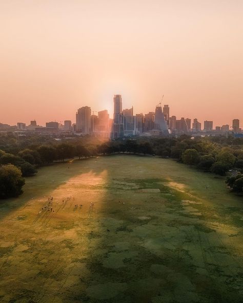 Zilker Parks tops our list of 10 Best Parks in Austin. Here's some reasons why: ✅ Barton Springs Pool ✅ Off-Leash Dog-friendly ✅ Botanical Garden ✅ Blues on the Green ✅ ACL Fest ✅ Trail of Lights ✅ Zilker Eagle Mini Train Read more here: https://smartaustinrealty.com/10-best-parks-in-austin/ Austin Aesthetic, Zilker Park Austin, Trail Of Lights, Austin Travel, Texas Things, Zilker Park, Barton Springs, Best City, Light Trails