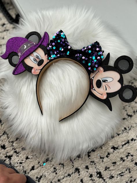 Character and themed ears Halloween Disney Ears, Disney Ears Hat, Cruise Disney, Disney World Halloween, Disney Surprise, Disney Ears Headband, Diy Mickey Ears, Mickey Mouse Ears Headband, Disney Adult