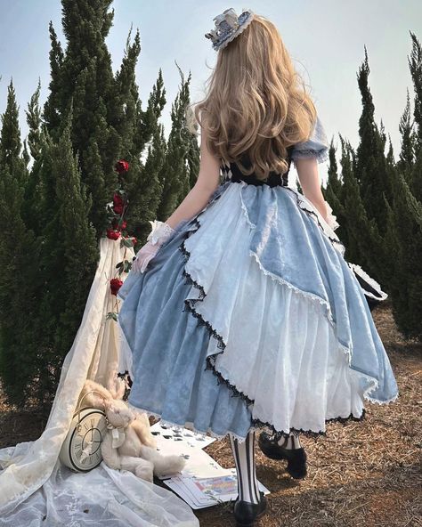 💙Alice in Wonderland Vibes Elegant Lolita dress with asymmetrical sleeves and checkerboard pattern. 👉Search 'DI-009' on devilinspired.com #devilinspired #elegantdress #eglcommunity #classicdress #aliceinwonderland #lolitacoord #lolitafashionstyle Check Pattern Design, Alice In Wonderland Outfit, Alice Cosplay, Alice Costume, Alice In Wonderland Dress, Alice In Wonderland Aesthetic, Alice In Wonderland Costume, Wonderland Costumes, French Outfit