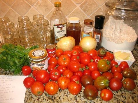 Canning Tomatoes Recipes, Asian Soup Recipes, Tomato Basil Soup Recipe, My Christmas List, Food Preserving, Canning Food Preservation, Basil Soup, Tomato Basil Soup, Immersion Blender