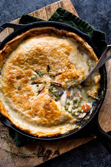 Skillet Pot Pie, Chicken Pea, Pumpkin Muffins Easy, Pumpkin Recipes Healthy, Savory Pumpkin Recipes, Thanksgiving Turkey Leftovers, One Pan Dinner, Sally's Baking, Easy Skillet