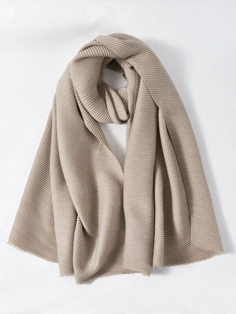 MOTF PREMIUM MINIMALIST PLEATED SCARF Pleated Scarf, Outfits Curvy, Outfits For Work, Outfit 2022, Plus Size Spring, Plus Size Outfit, Polyester Scarf, Grey Scarf, Holiday Party Outfit