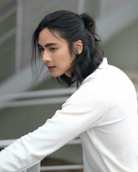 Long Hairstyle For Man, Straight Long Hairstyles For Men, Boys Long Hair, Long Hair Boy, Korean Long Hair, Asian Long Hair, Long Hair Ponytail, Mens Hairstyles Medium, Asian Men Hairstyle