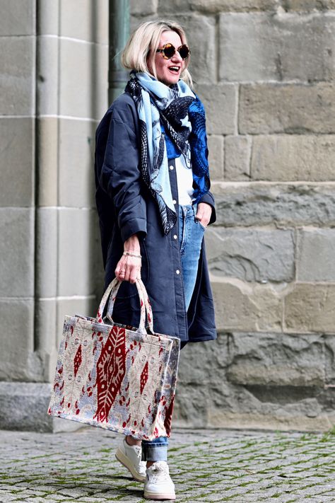 What to Wear on a Windy Day! Windy Fall Day Outfit, Windy Day Outfit, Fall Day Outfit, Statement Scarf, Windproof Jacket, Spring Coat, Fall Day, Windy Day, Blue Coats