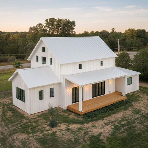 30+ Modern Farmhouse Exterior Ideas to Transform Your Home - Fabricerie Farmhouse Manufactured Home, Farmhouse Outside, Farmhouse Exterior Ideas, White Farmhouse Exterior, Art Deco Houses, Farmhouse Addition, Metal Roof Houses, Farmhouse Exterior Design, Farmhouse Architecture