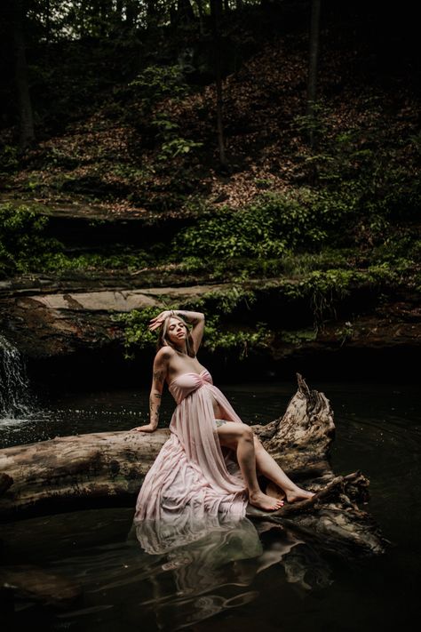 Outdoor Water Maternity Photos, Forest Fairy Maternity Shoot, Forest Themed Maternity Shoot, Woodland Fairy Maternity Shoot, Rainforest Maternity Shoot, Maternity Photoshoot In Water, Maternity Shoot Waterfall, Maternity Photography Poses Water, Enchanted Maternity Shoot