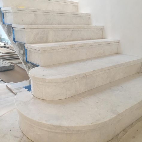 Limestone Stairs, Stone Stairs, Stairway Design, Hallway Designs, Staircase Design, Florida Home, Residential Interior, Home Remodeling, Building A House