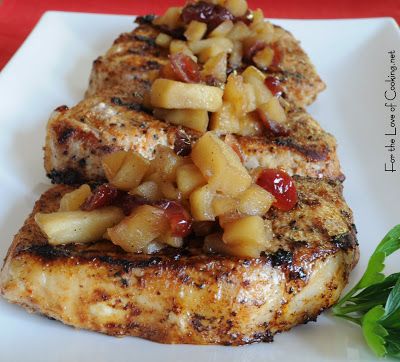 *Made it Loved it!* - Spiced Pork Chops with Apple Chutney Fruit Truck, Apple Chutney Recipe, Primal Living, Pork Entrees, Weekly Recipes, Apple Chutney, Apple Pork Chops, Piggly Wiggly, Pork Ham