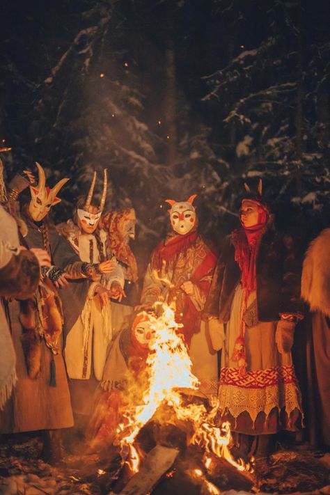 Folk Horror Aesthetic, Samhain Costume, Folk Aesthetic, German Folklore, Winter Solstice Rituals, Slavic Paganism, Ceremonial Clothing, Slavic Mythology, Slavic Folklore