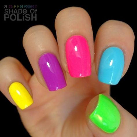 colors Unghie Sfumate, Colorful Nail, Bright Nails, Colorful Nail Designs, Summer Acrylic Nails, Rainbow Nails, Neon Nails, Dipped Nails, Fancy Nails