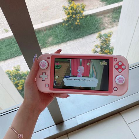 Nintendo Switch Lite Aesthetic Pink, Pink Nintendo Switch Aesthetic, Nintendo Lite Aesthetic, Pink Nintendo Switch Lite, Switch Lite Aesthetic, Nintendo Switch Lite Aesthetic, Pink 3ds, Switch Setup, Pink Nintendo Switch