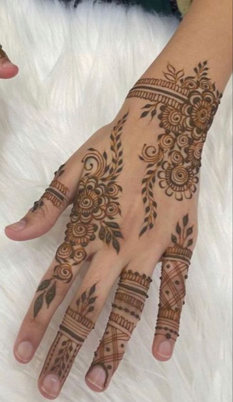 henna tattoo henna designs henna henna tattoos henna tattoo designs henna hand henna design henna tattoo design henna tattoos designs hennas hennas tattoo henna hands henna brows hennas designs henna designs easy henna haarfarbe henna brow mehndi design henna kleid henna abend kleid simple mehndi design henna augenbraue henna haarfarbe dm henna abend bridal mehndi design henna designs easy mehndi design henna design simple mehndi design henna back hand mehndi design bridal mehndi design henna ta Mhendi Design Unique Latest Simple, Brides Mehndi, Finger Designs, Henna Flowers, Mehendi Bridal, Henna Designs Back, Small Henna Designs, Indian Henna Designs, Henna Tattoo Design