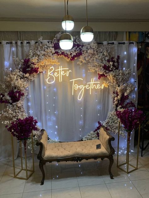 Small Engagement Decoration At Home, Simple Engagement Setup At Home, Pakistani Engagement Decorations At Home, Engagement House Decoration, Engagement Decorations At Home, Barat Decor, Nikkah Ideas, Engagement Theme, Baat Pakki